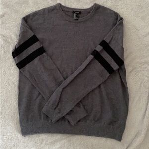 Forever 21 sweater 🤗